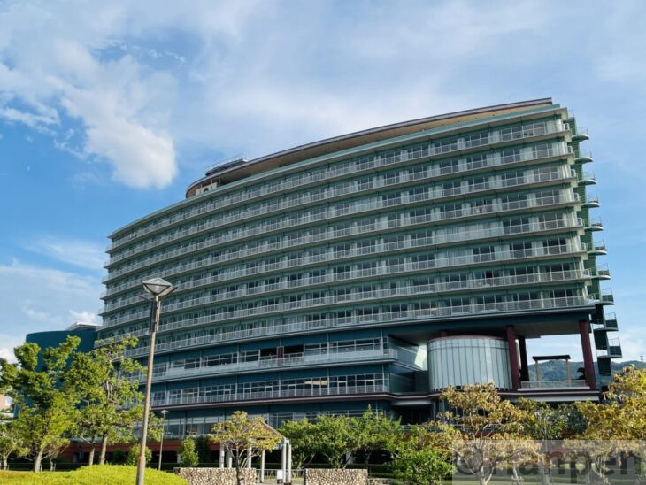 琵琶湖ホテル外観（湖側）