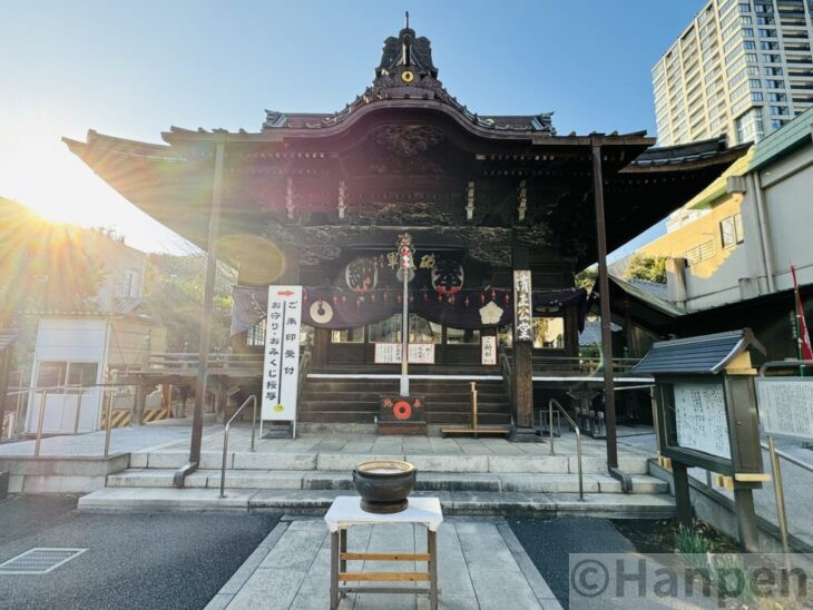 覚林寺の本堂